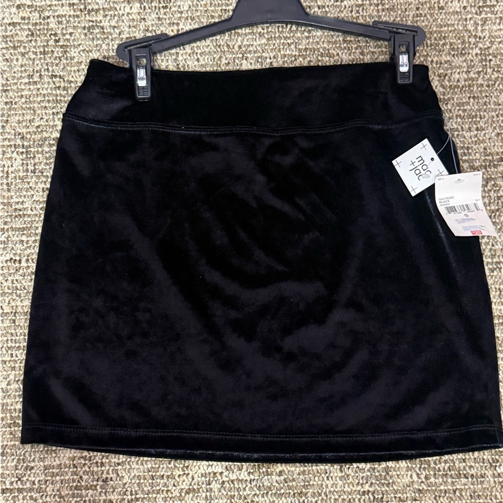Brand new black velvet mini skirt size S